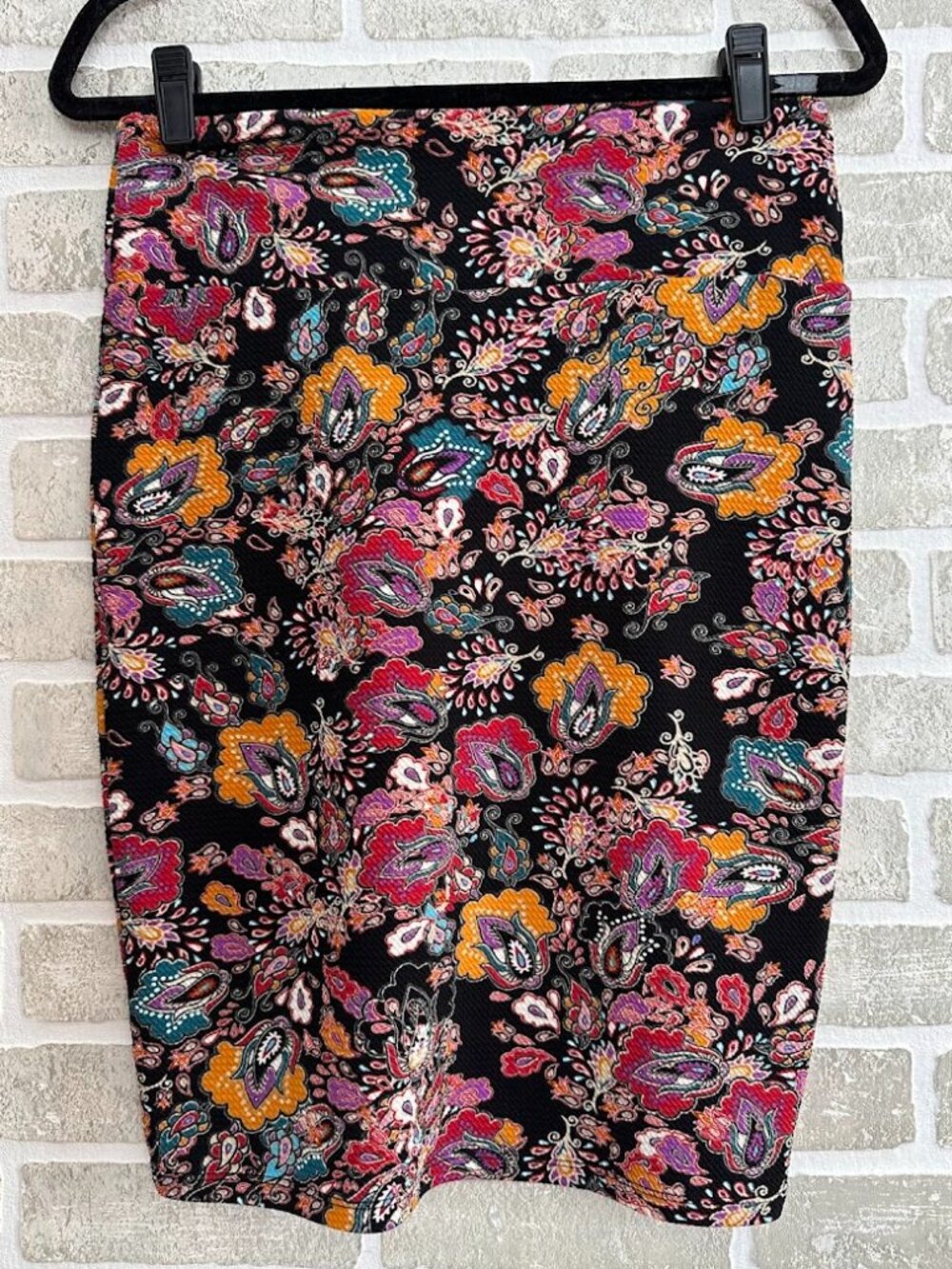 LuLaRoe Cassie Skirt Small Black Floral Boho Pencil Skirt Stretch